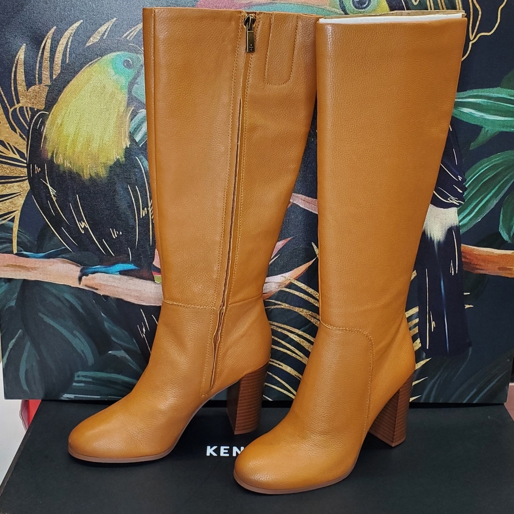 KENNETH COLE BOOTS